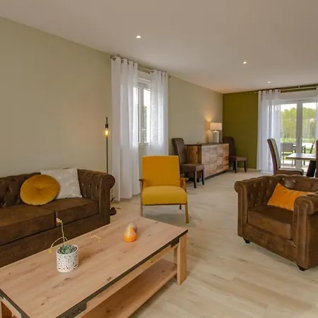 Holiday home La Cle Des Champs